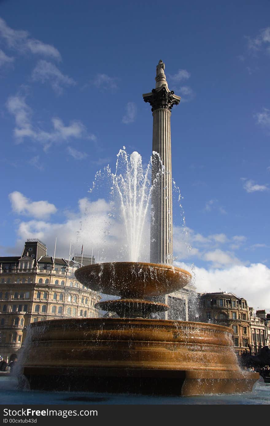 Nelsons Column With Fountain