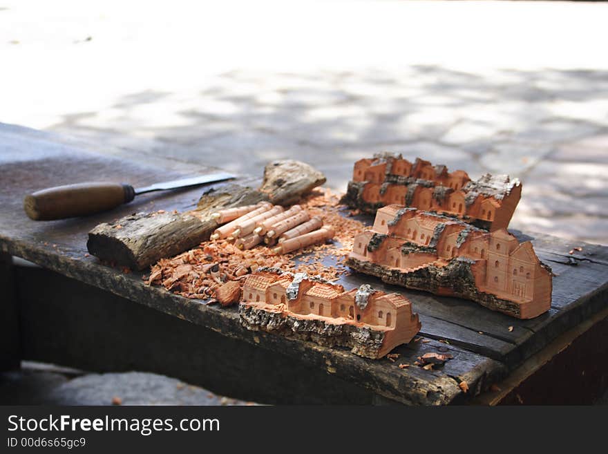 A few carefully carved sculptures. A few carefully carved sculptures.