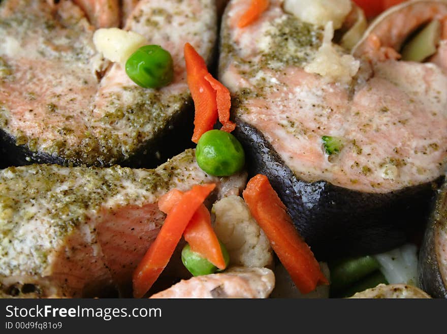 Baked Salmon With Vegetables