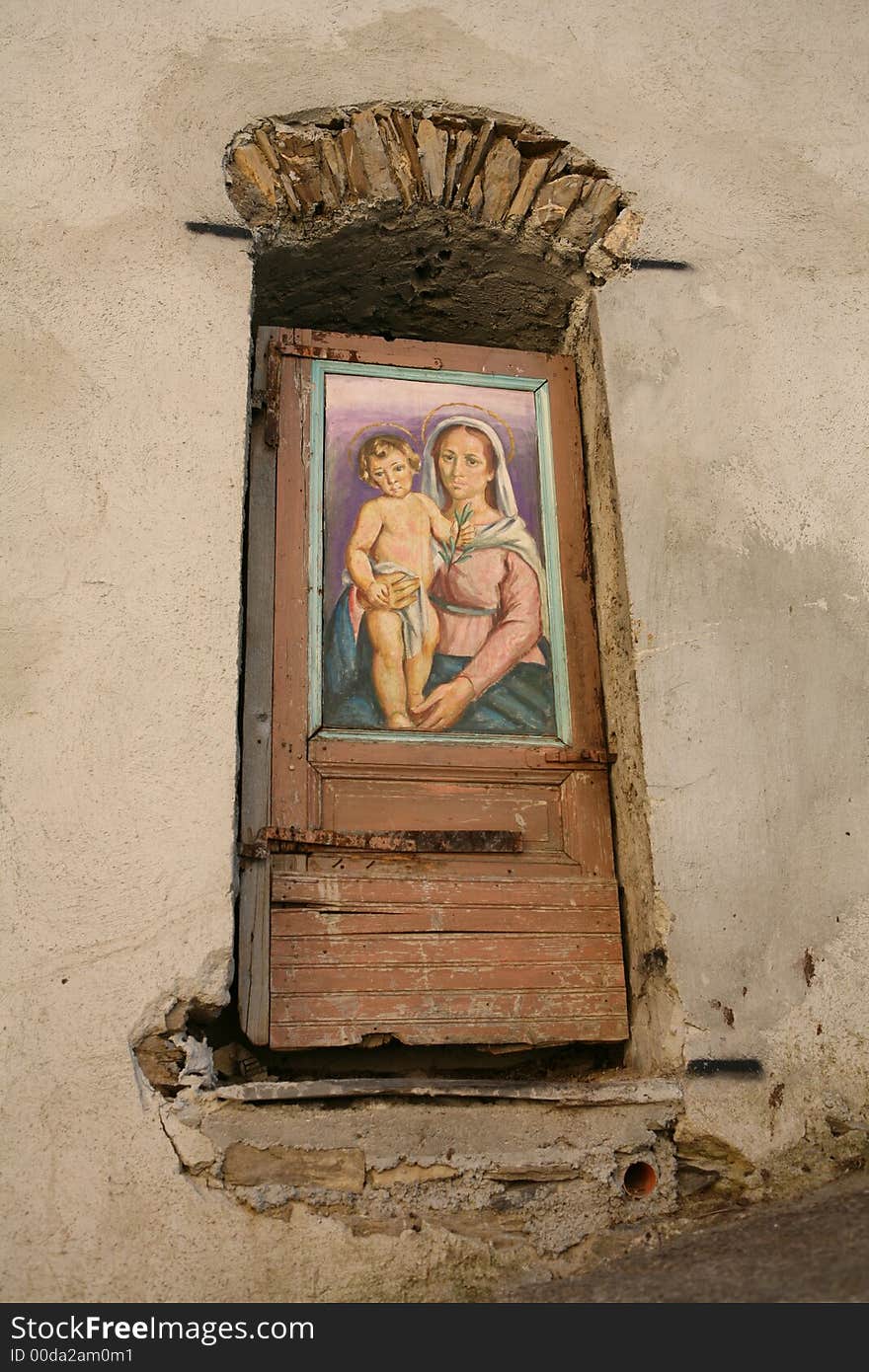 Artistic painting doors in the medieval village, Italy