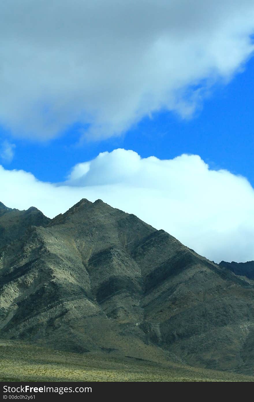 A drive through the desert. A drive through the desert