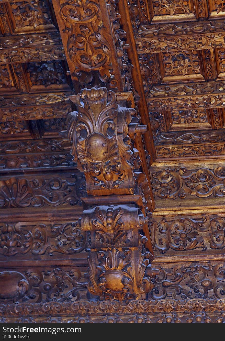 Woodcarving.Quito.