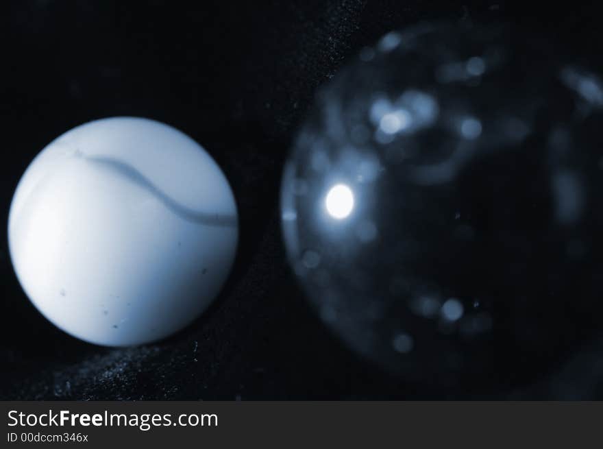 Spheres of glass, space idea