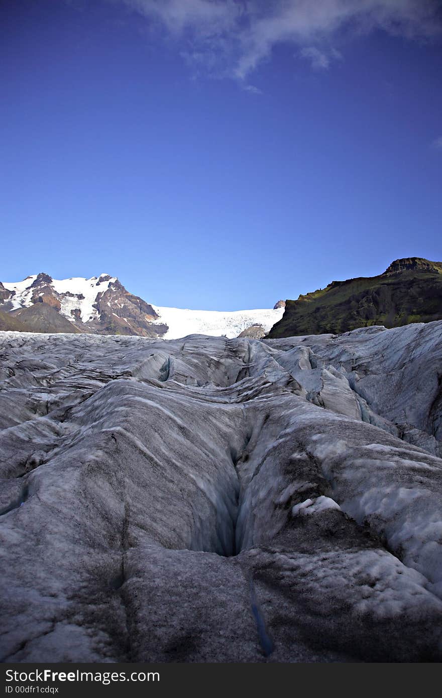 Glacial tongue