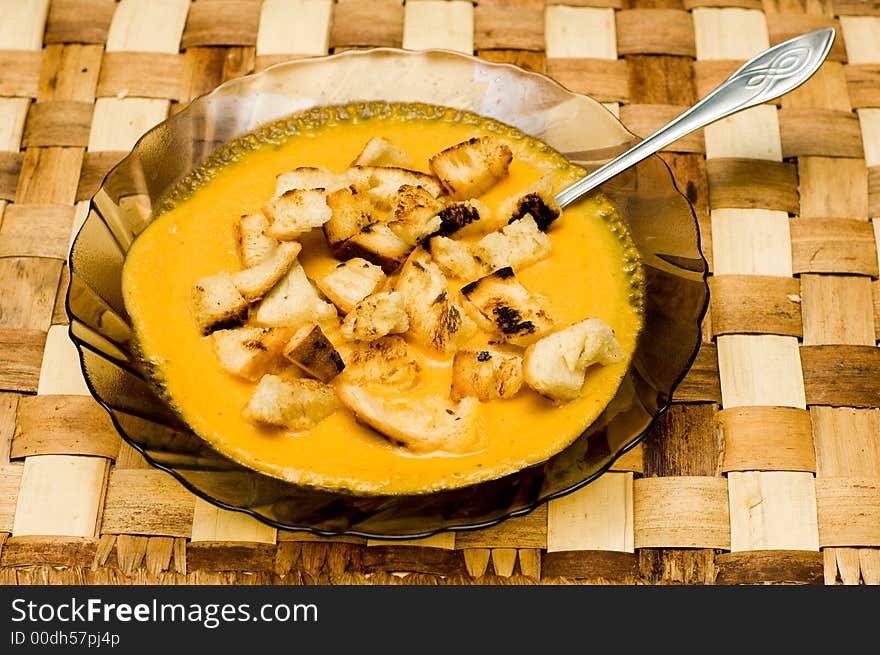 Carrot cream soup with bread