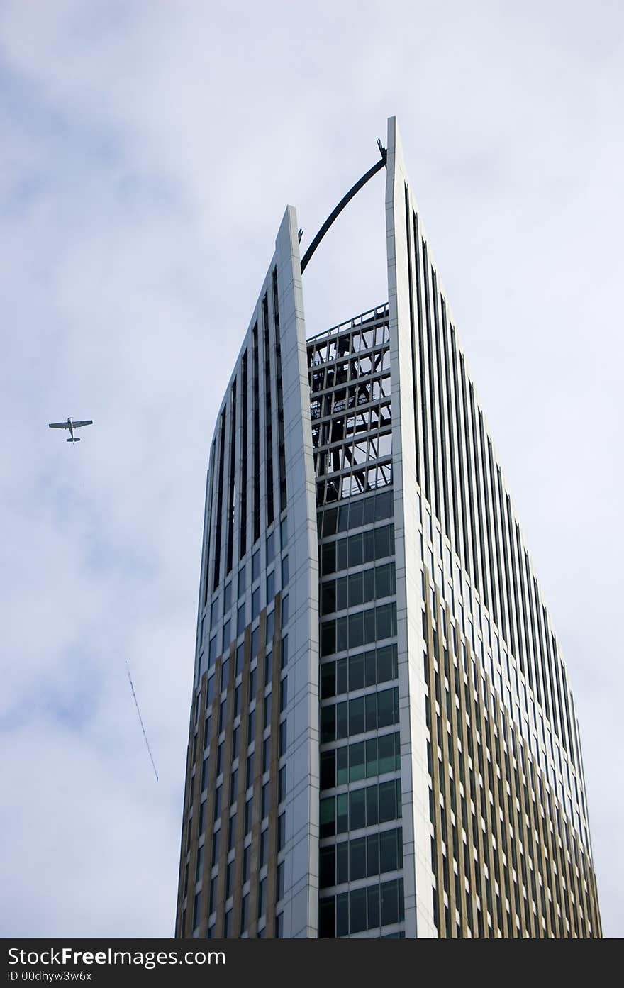 Skyscraper in The Hague (wolkenkrabber in Den Haag)