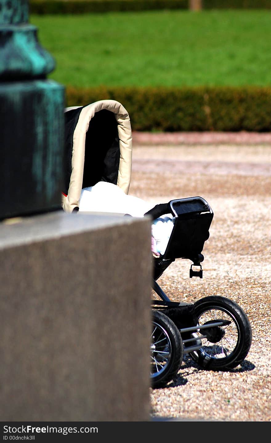 Abbandoned buggy which is apparently unattended!
I make this picture from this special point of view to show the sight of a child abuser who is hiding behind the wall.