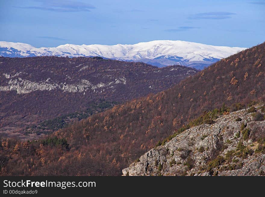 Dry winter in mountains