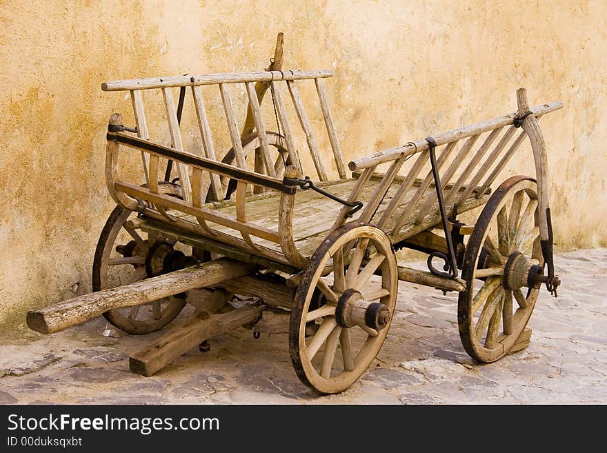 Old wagon in the street