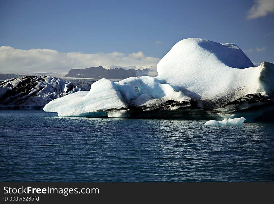 Blue and white icebergs