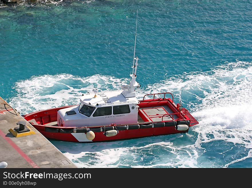 Red Pikot Boat