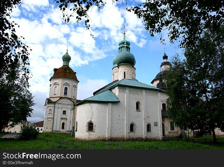 Monastery (Kirillo-Belozersky)