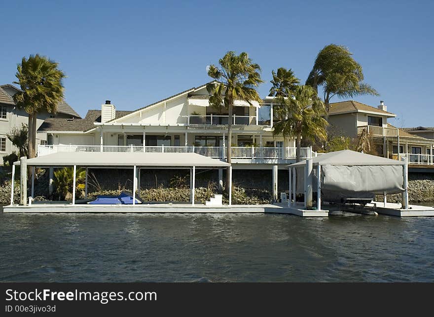 Executive House On The Water