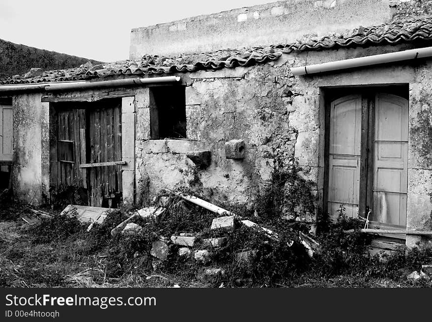 An Abandoned Farm in the sicilian hinterland