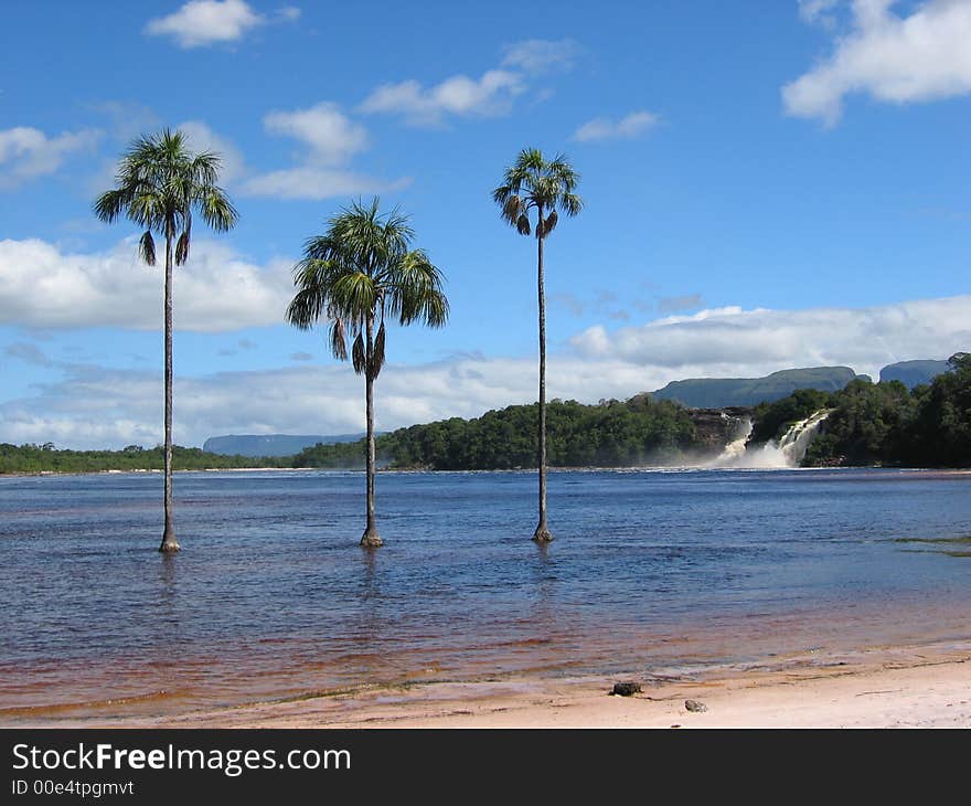 Canima beach