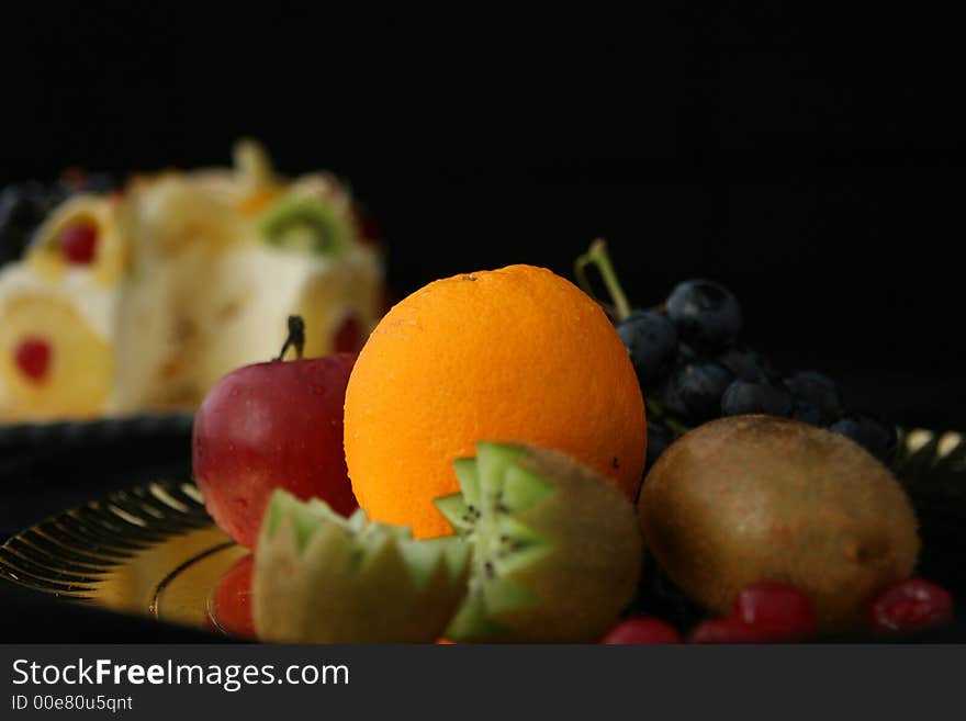 Many fresh fruits for dessert