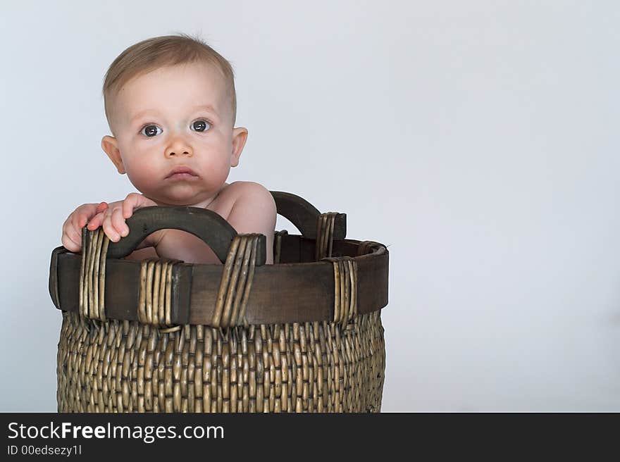 Basket Baby