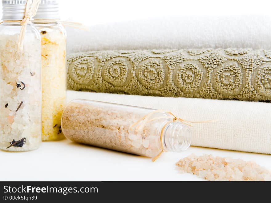 Towels and bath salts (4)