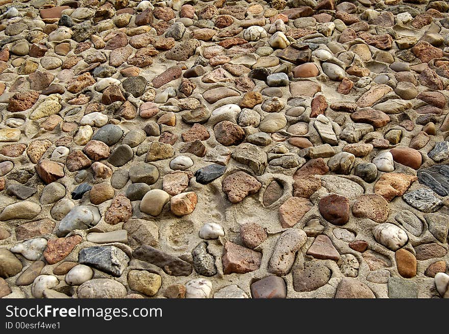 The wall build of diffirent stones.