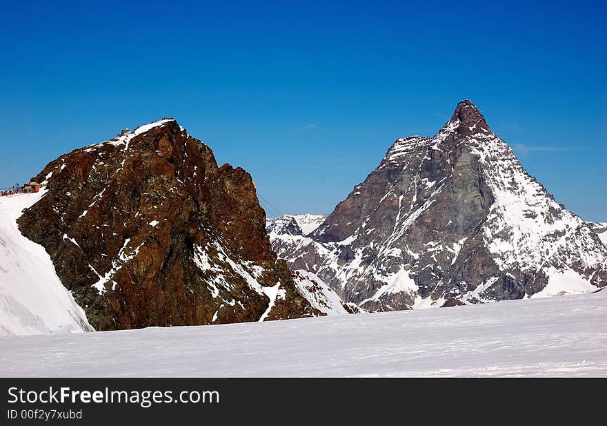 Klein Matterhorn and Matterhorn, Zermatt, Swiss.