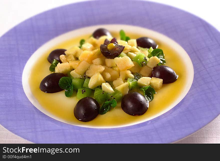 Mixed salad with fruit