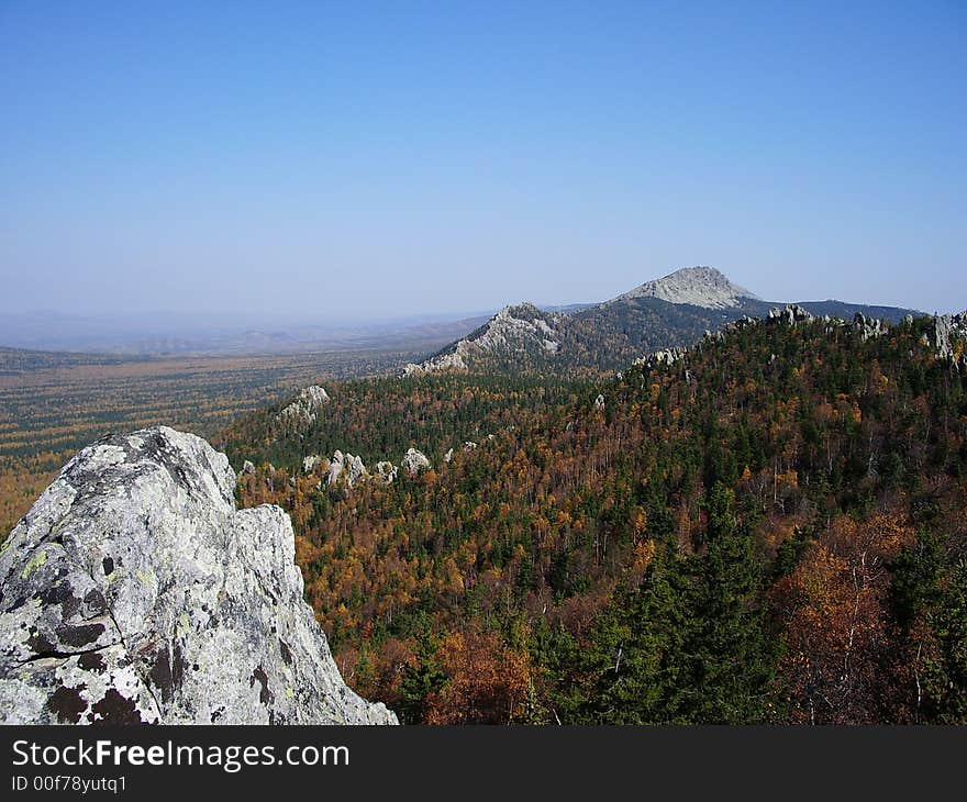 Fine autumn kind on mountains