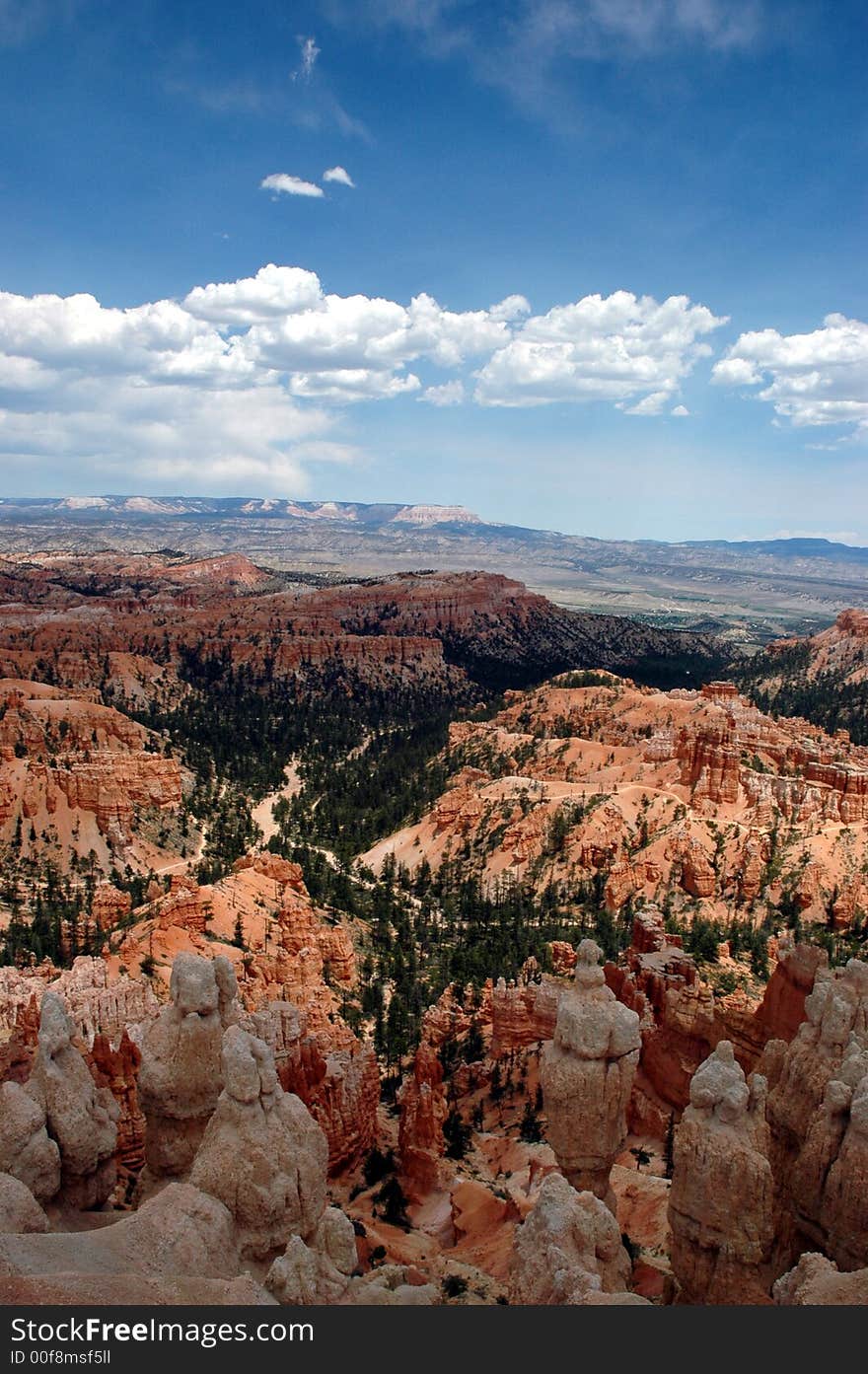 A view from southern Utahs Bryce Canyon National Park. A view from southern Utahs Bryce Canyon National Park.