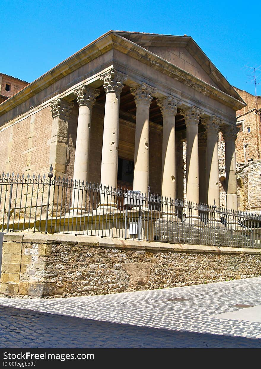 Romanesque Temple Vic 2