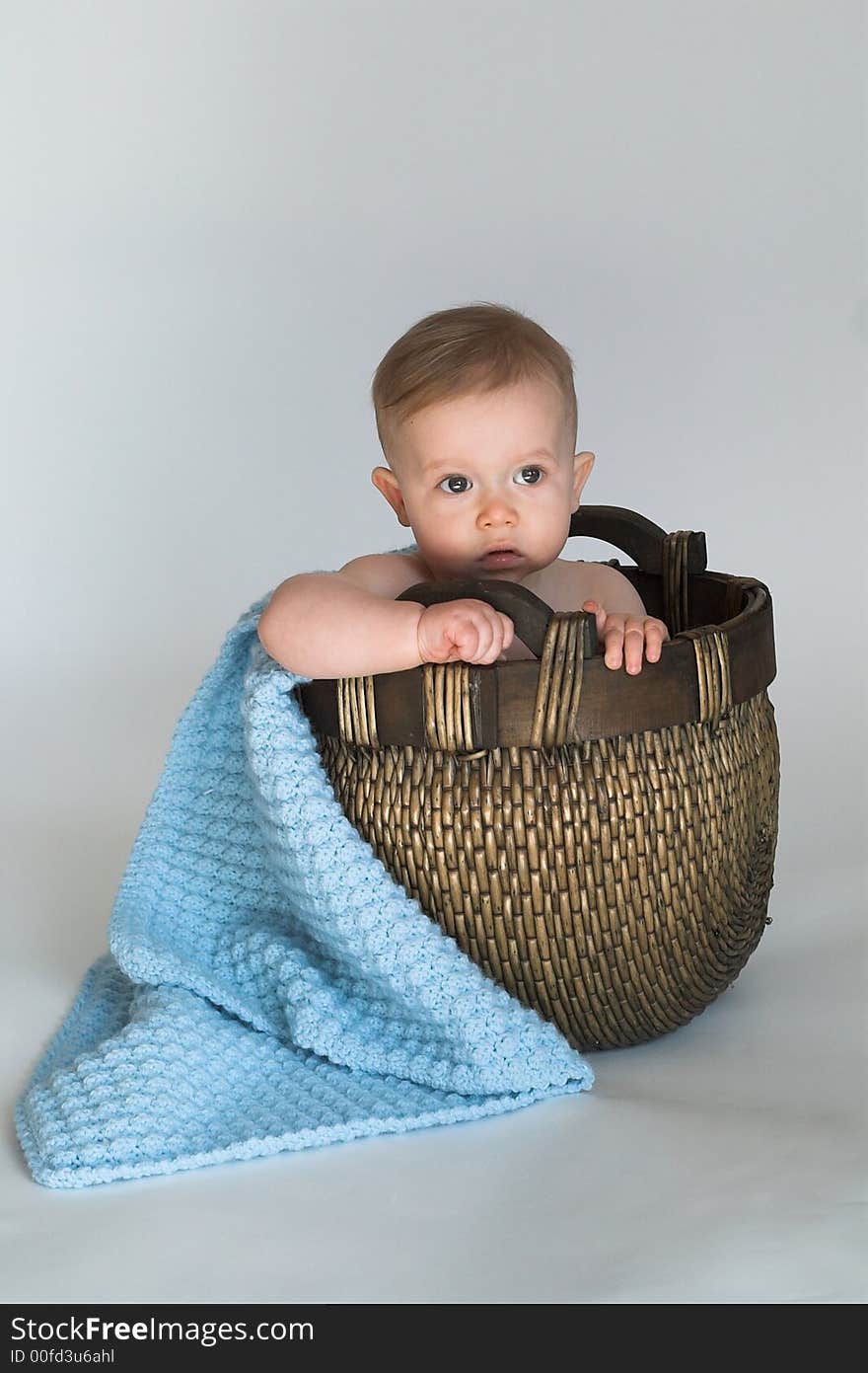 Basket Baby