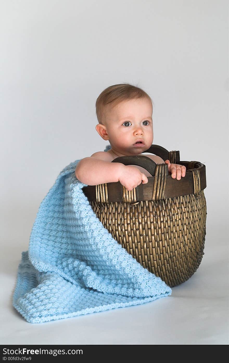 Basket Baby