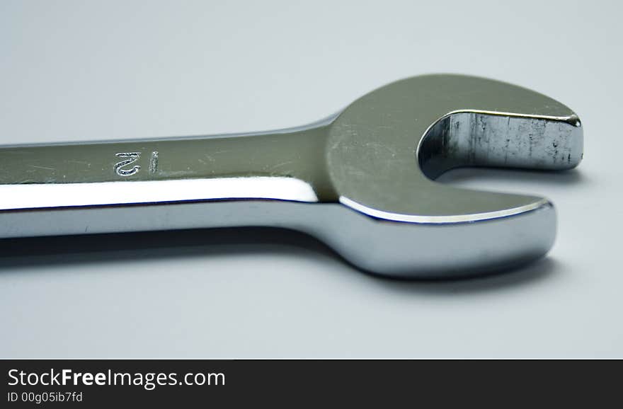 Single open ended wrench