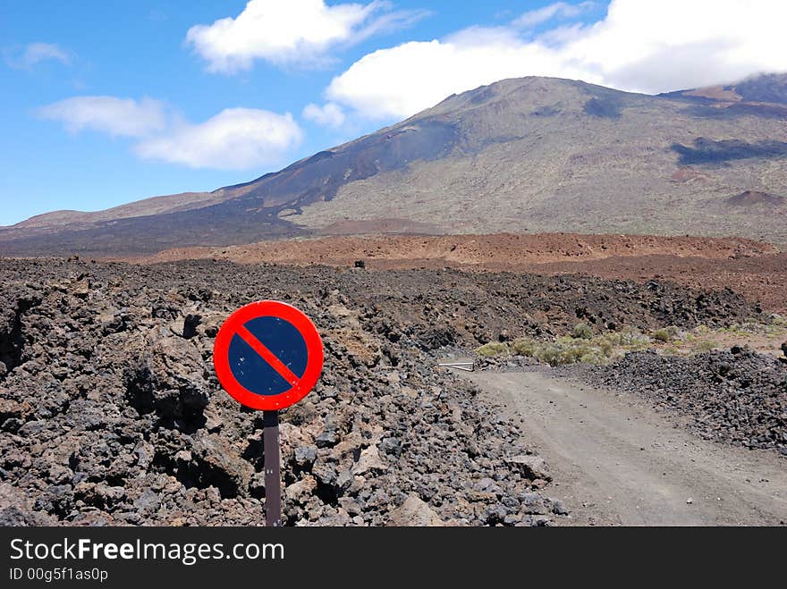 No standing or stopping on road at volcano teide, Tenerife