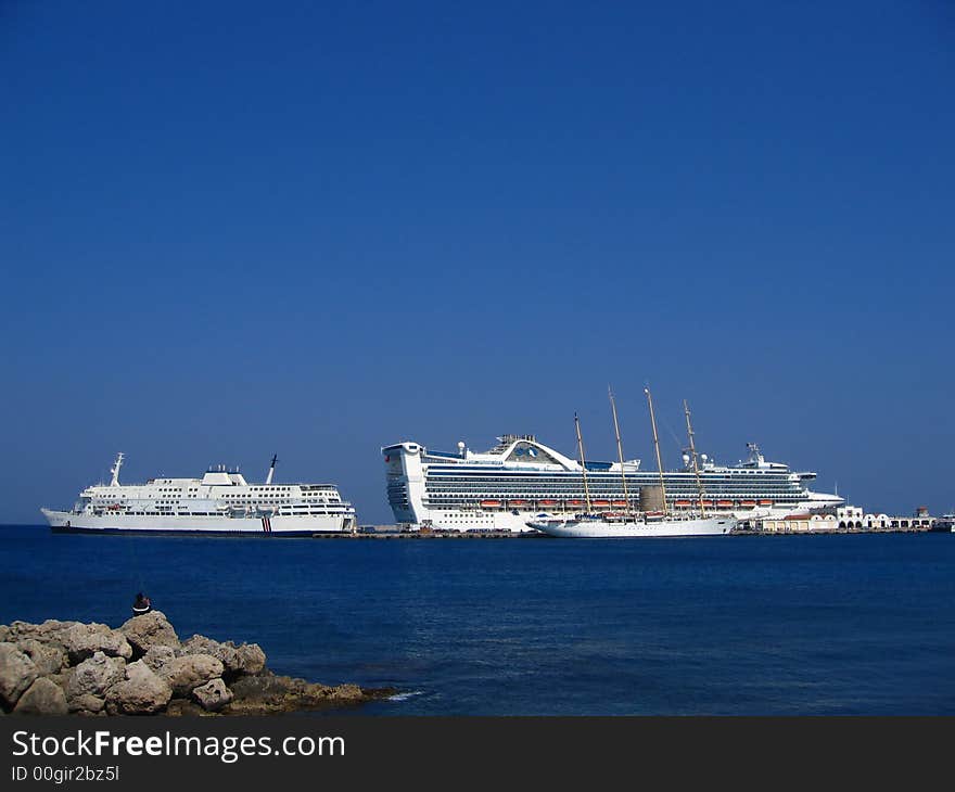 Ferryboat and Line cruiser