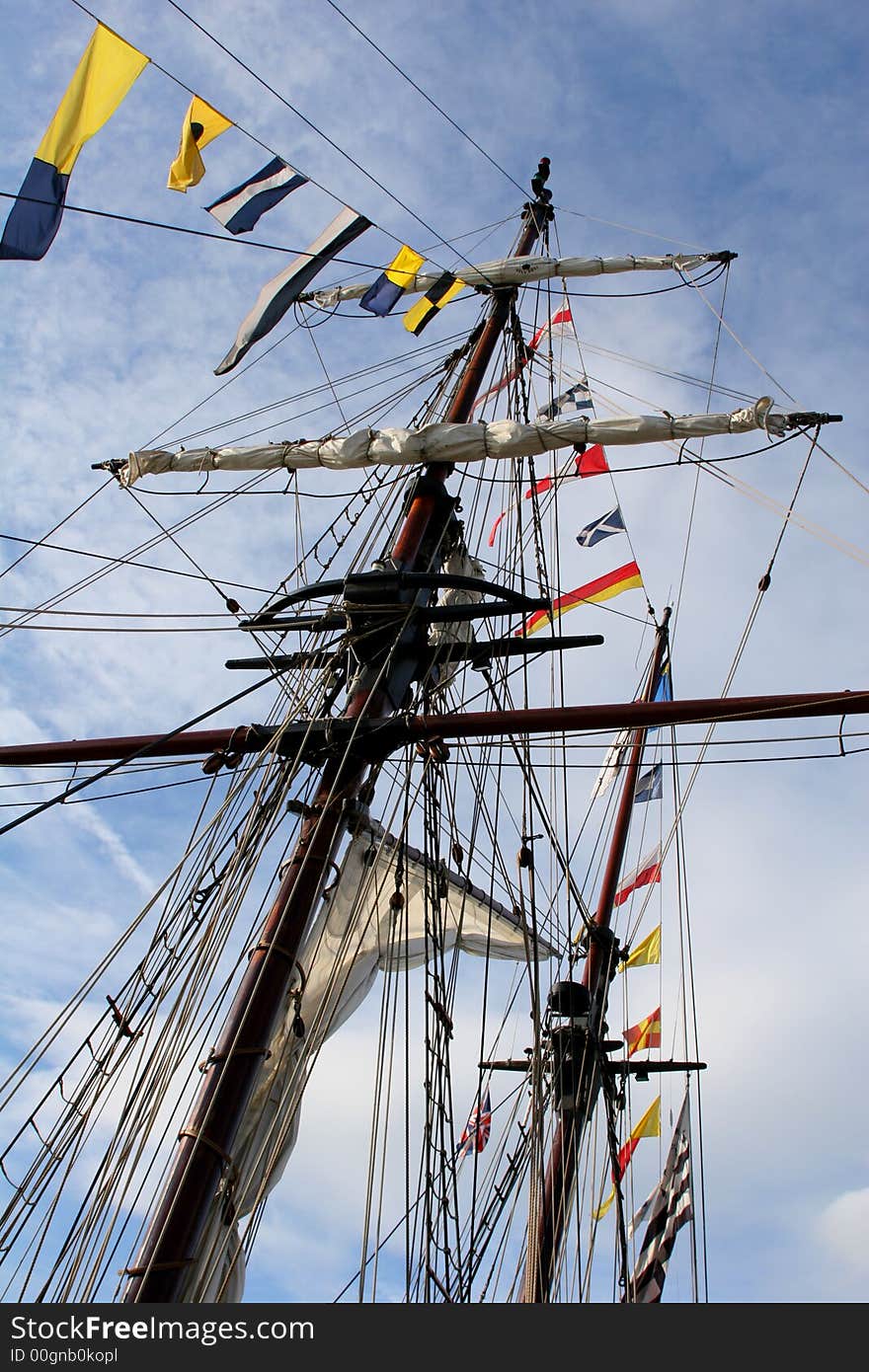 Mast & flags