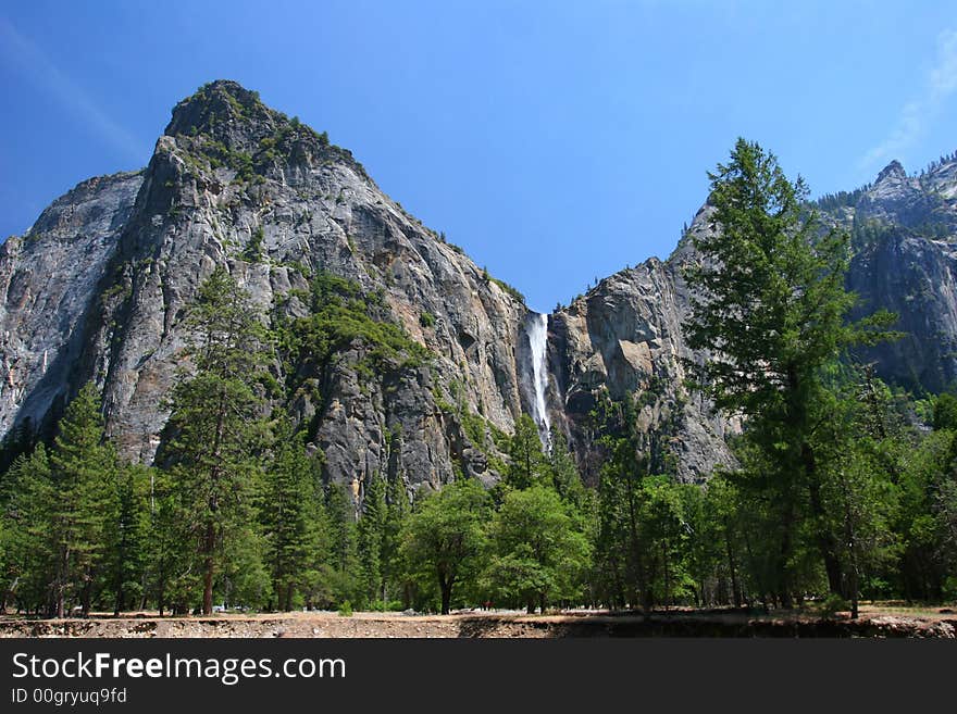 Bridalveil Falls in Yosemite National Park