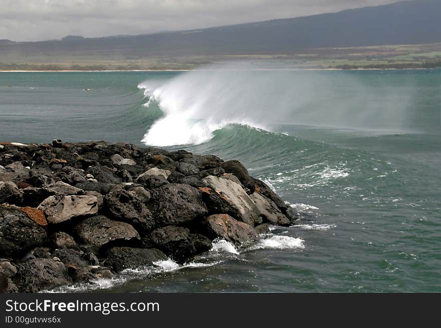 Tropical Hawaiian Waves