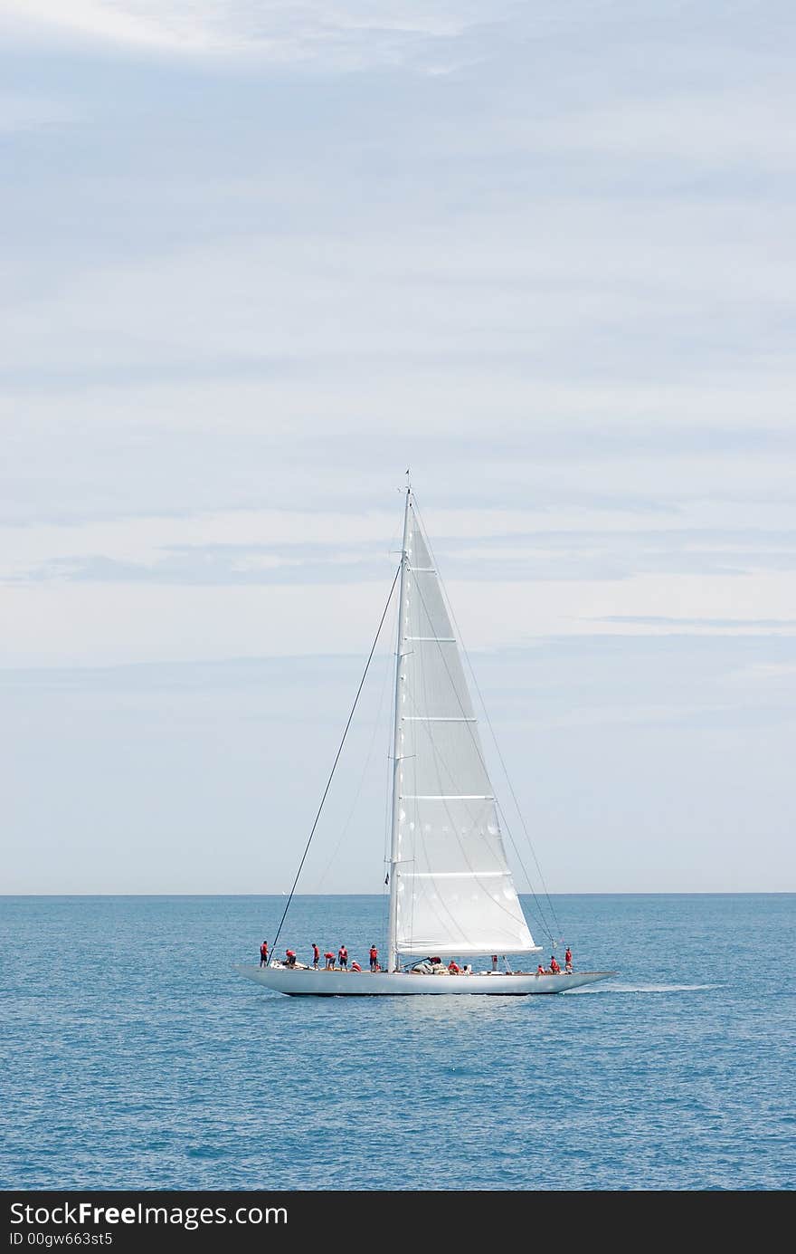 The Antibes ships races