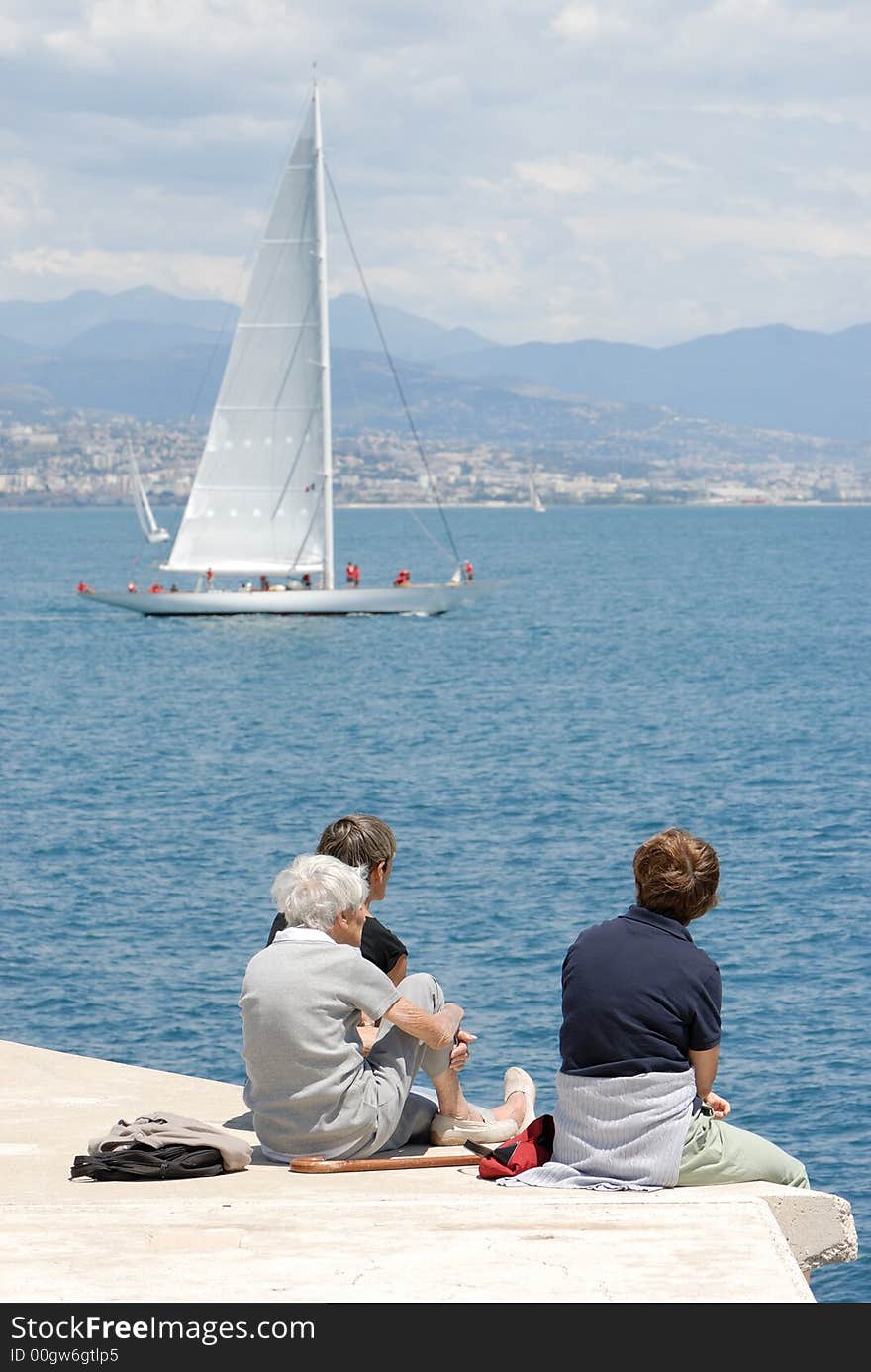 The Antibes ships races