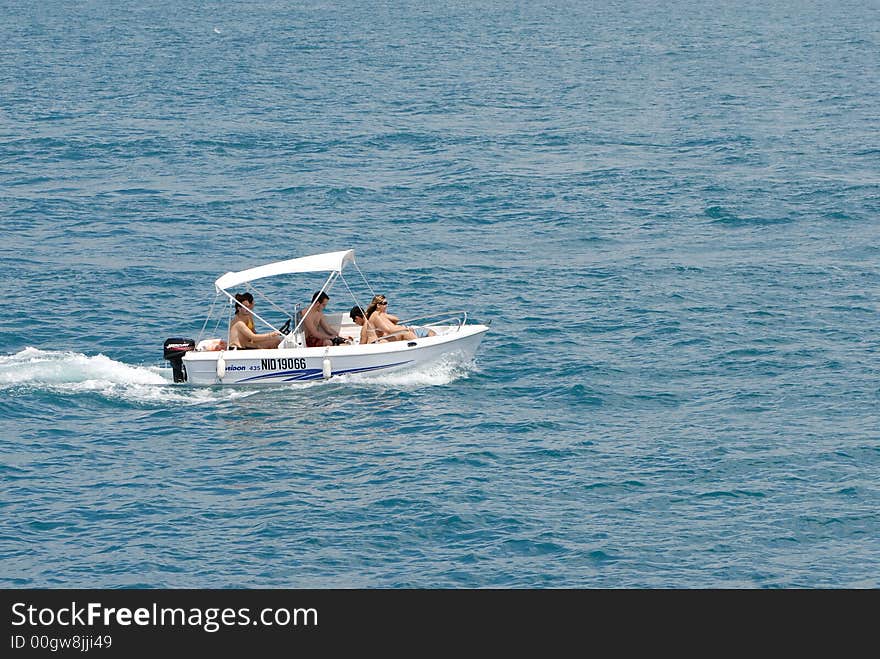 The Antibes ships races