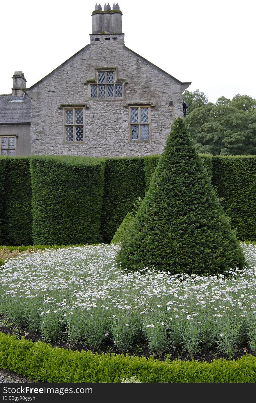 Country House Garden