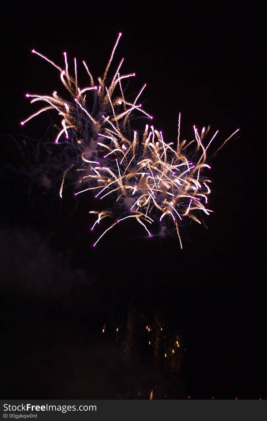 Firework bursting02