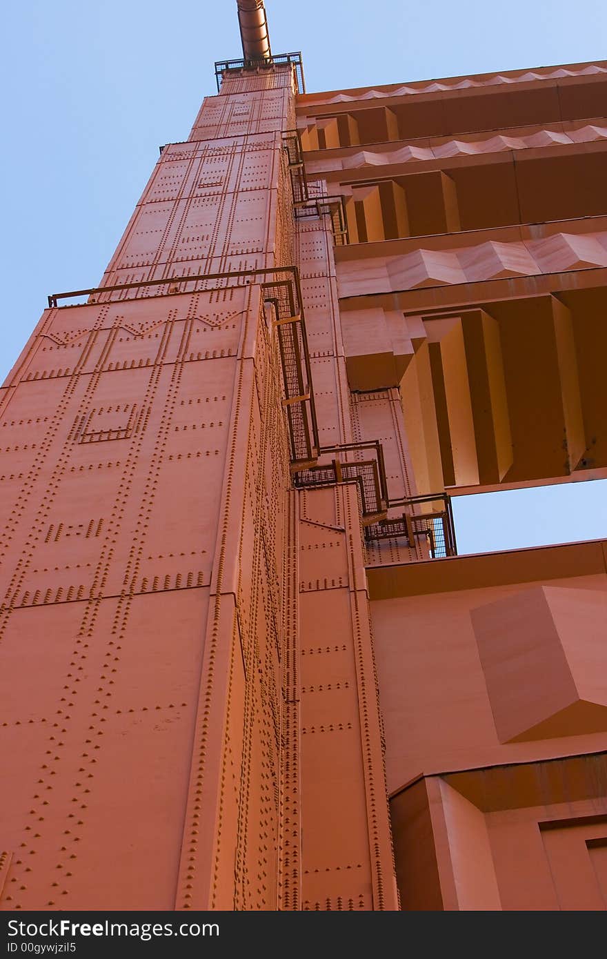 The famous Golden Gate Bridge in San Francisco