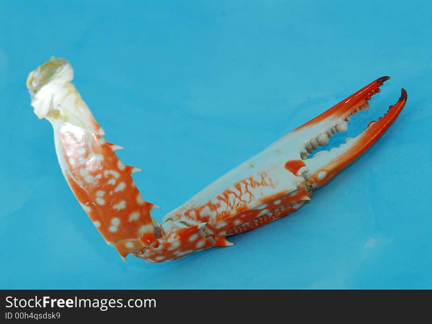 Dried crab tong on the table