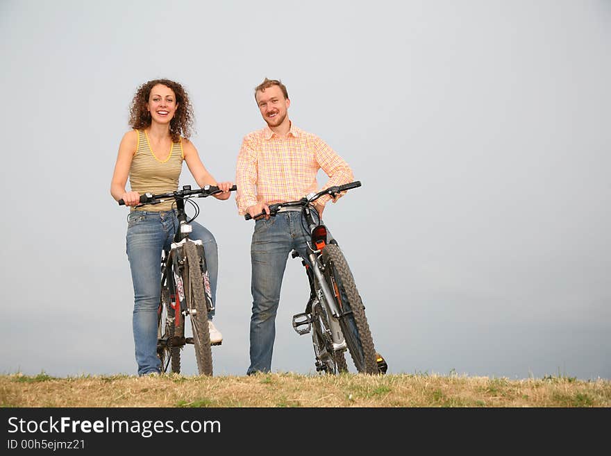 Couple on the bicycles3