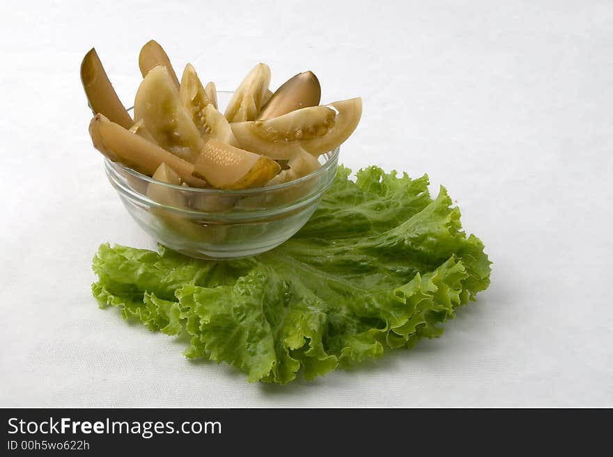 Green tomato salad in bell