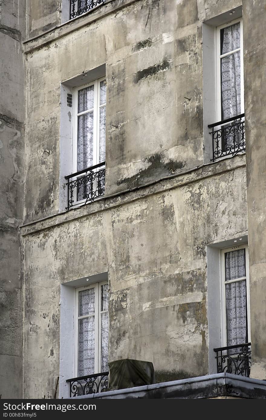 Paris  Low Income Apartments