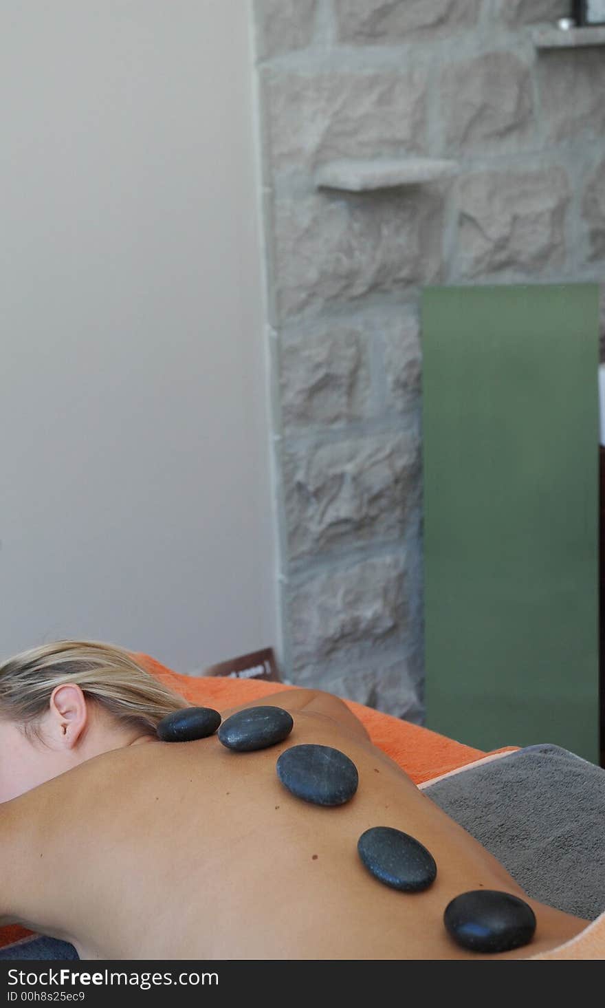 Hot Stones Massage