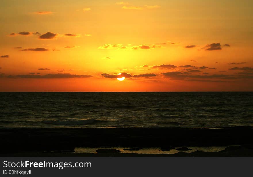 Simple sundown sun givat olga