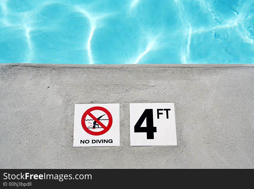 An image of a Swimming pool depth marker