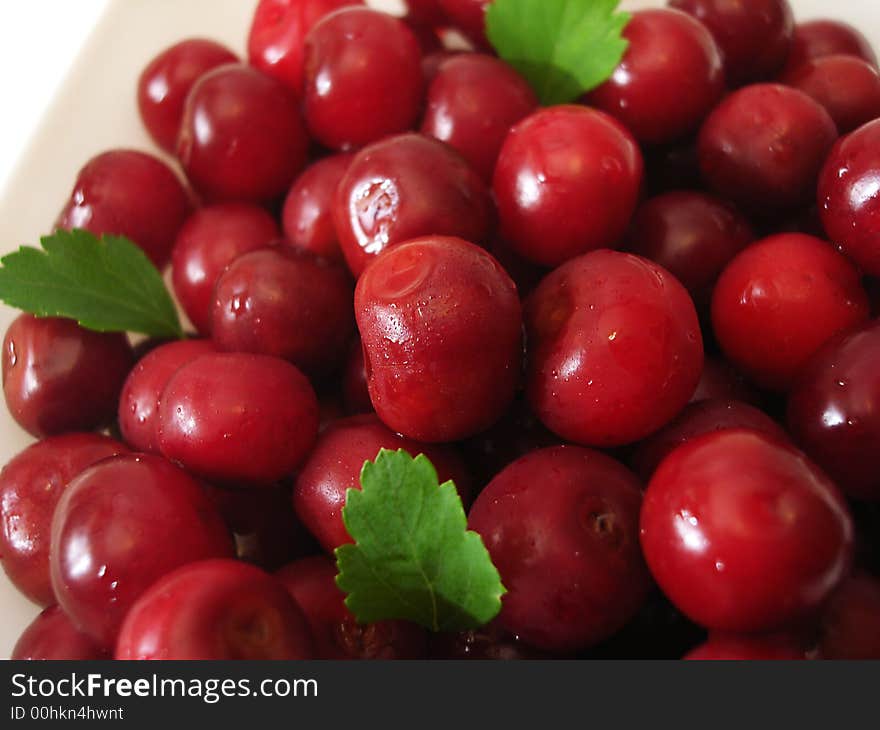 Close-up of fresh cherry in bowl